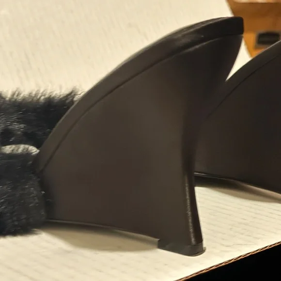 Good American Furry Sexy Wedge Heels Sz 8 - Picture 8 of 13